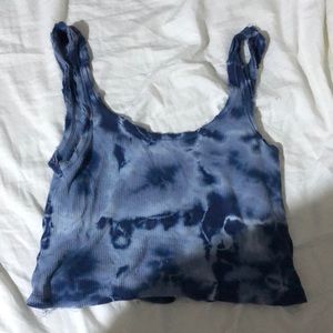 Cropped tank top ~~barely worn